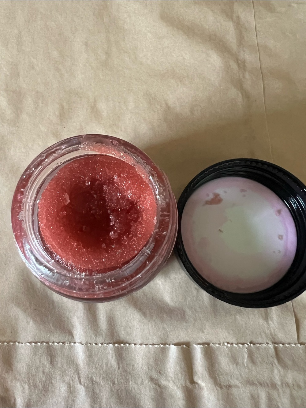 LUSH Cherry Bubblegum Lip Scrub - NEW DISCONTINUED HARD TO FIND - Picture 3 of 6
